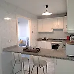 Heated Poolside Paradise Cristianos Apartamento Los Cristianos (Tenerife)
