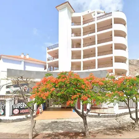 Heated Poolside Paradise Cristianos Лос Кристианос